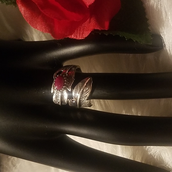 FEATHER RUBY RING - Picture 2 of 3